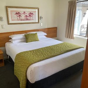 Allan Court Motel